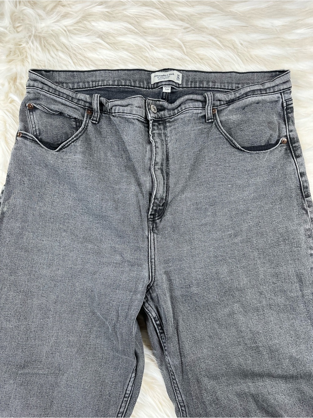 Abercrombie & Fitch Curve Love Jeans 18 R 36x28 High Rise Straight Leg Gray - Picture 2 of 6
